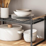 Shelf organizer